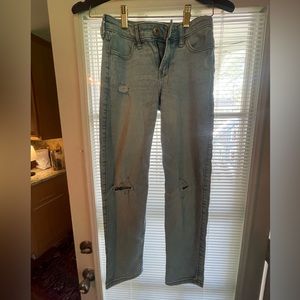 Abercrombie Girls High Rise Mini Mom Jeans